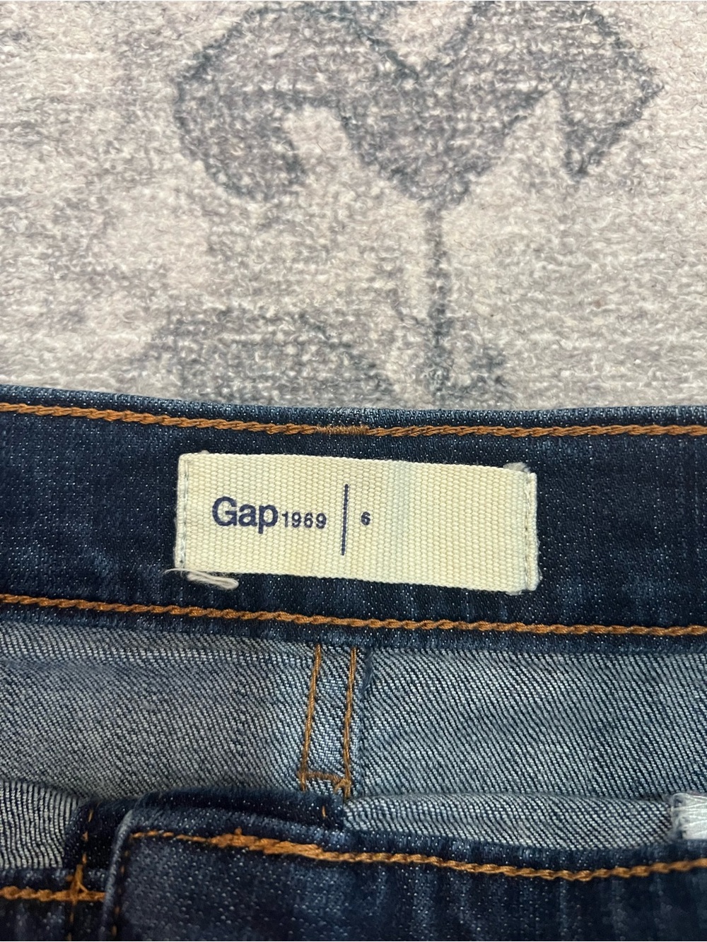 Gap 1969 Dark Wash Denim Button Front Mini Skirt Size 6 Y2K - Picture 4 of 4
